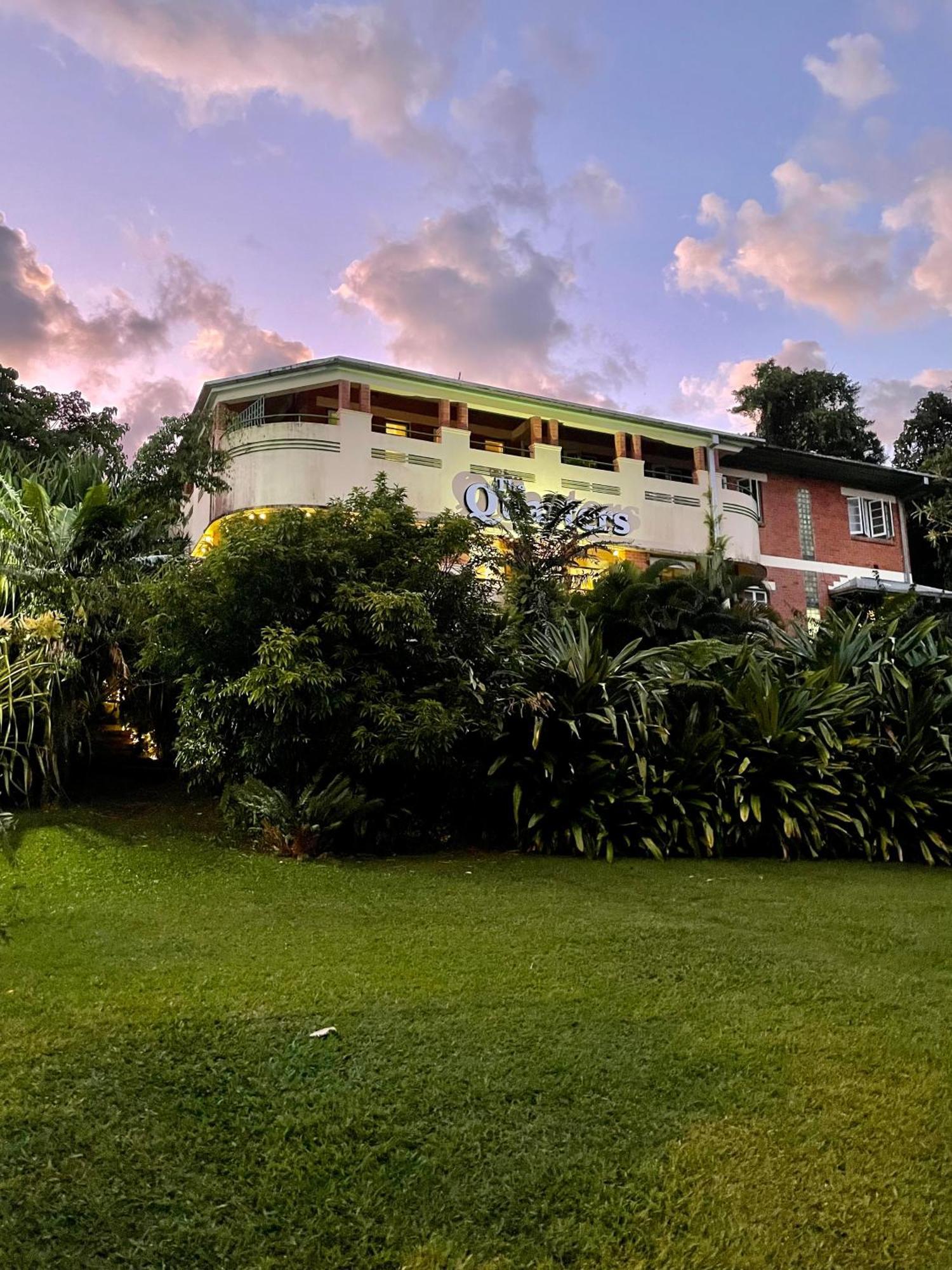 Hotel Babinda Quarters Zewnętrze zdjęcie
