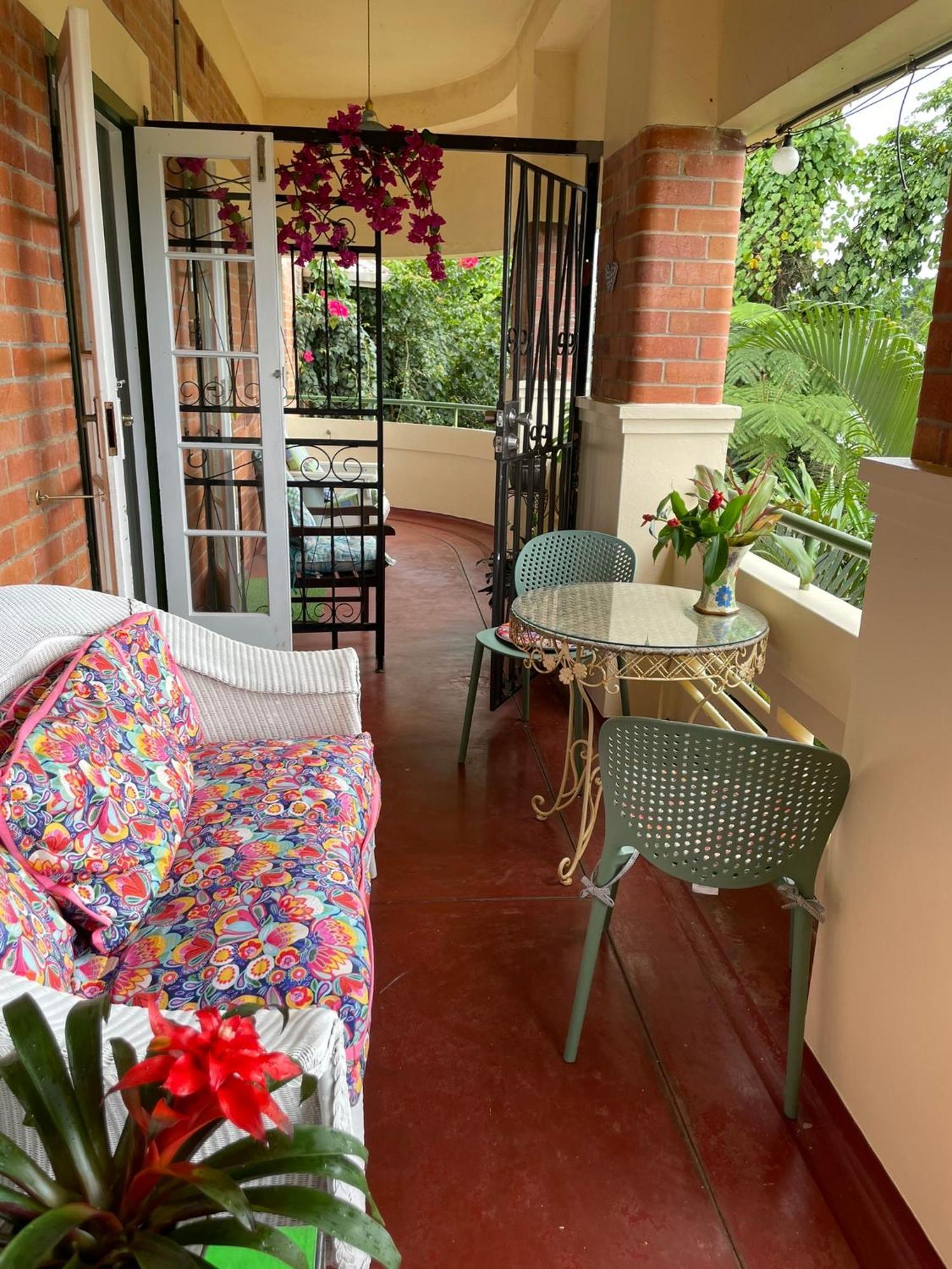 Hotel Babinda Quarters Zewnętrze zdjęcie